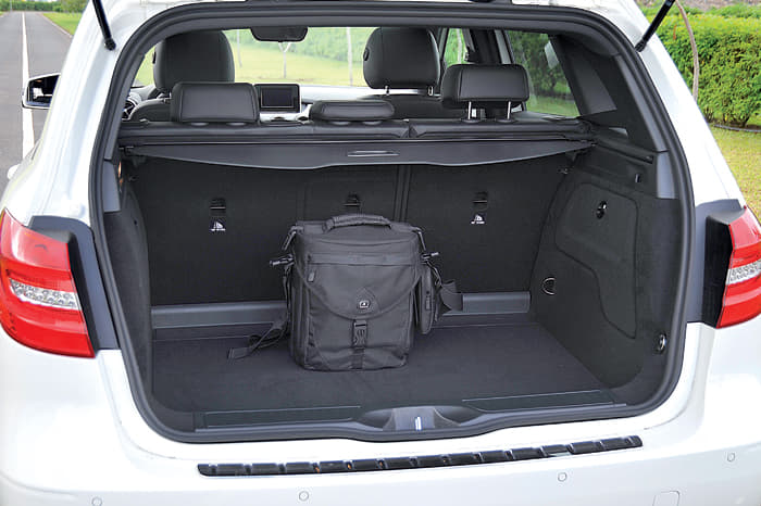 Mercedes B-Class detailed gallery